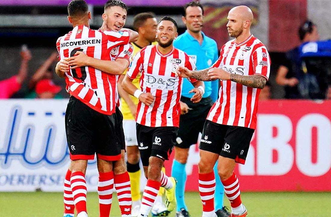 成的中场 成的中场