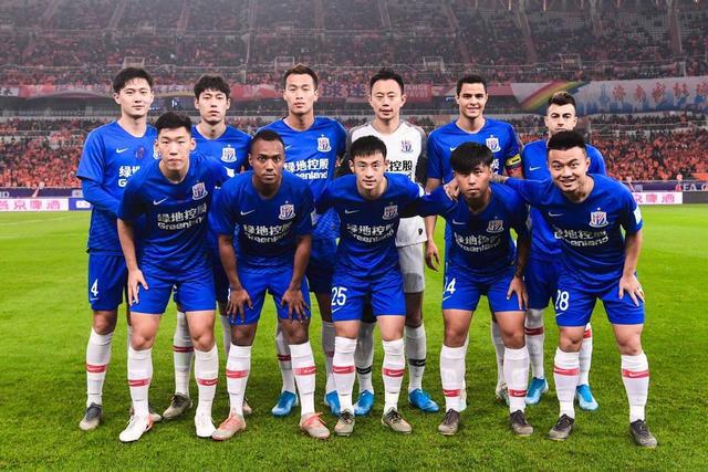 拉的球队依 拉的球队依