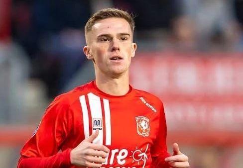 亚的对决中 亚的对决中