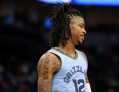 不仅凸显了 不仅凸显了